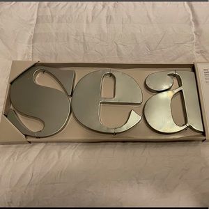 Adorable ‘sea’ wall decor letters